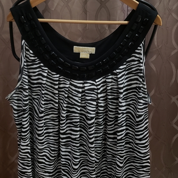 MICHAEL Michael Kors black and white animal print top. 2X but fits 3X+ - Picture 5 of 8
